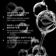 Os principais ingredientes são listados em texto branco contra um fundo preto com gráficos grandes e flutuantes de gotículas de água. Os ingredientes destacados incluem Growth Factor MiniProtein para redução visível de rugas profundas, NAD+ Longevity Booster para retardar sinais visíveis de envelhecimento da pele e Anti-A.G.E. Peptide para ajudar a prevenir novas linhas e rugas.